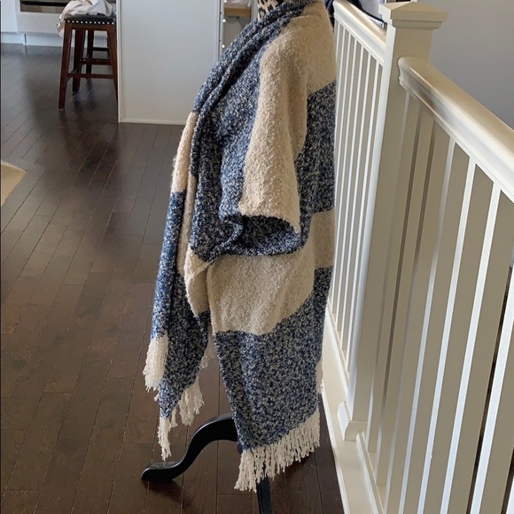 Tan & Blue Soft Sweater - Picture 2 of 3